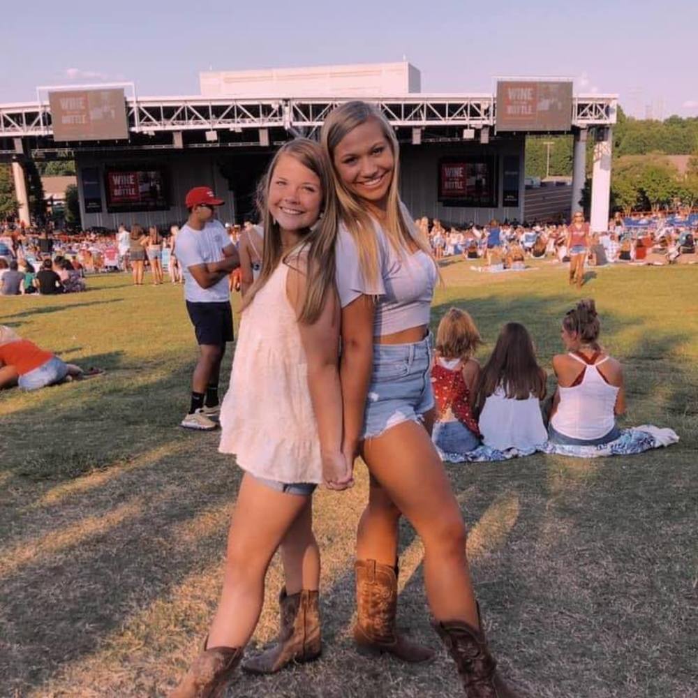 Meet your Posher, Lilli